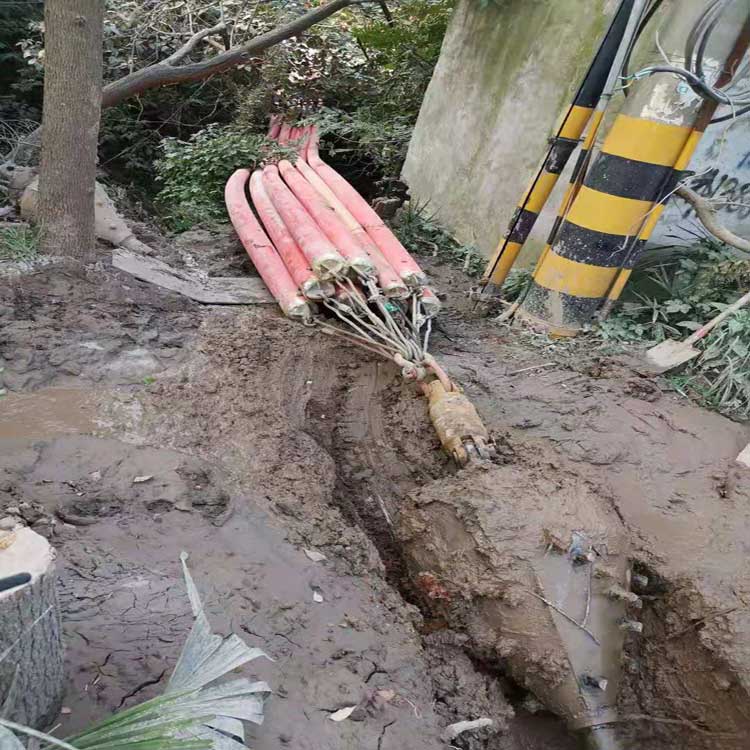 东方华侨农场拖拉管